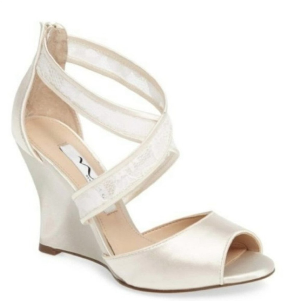 Nina Cream Wedges